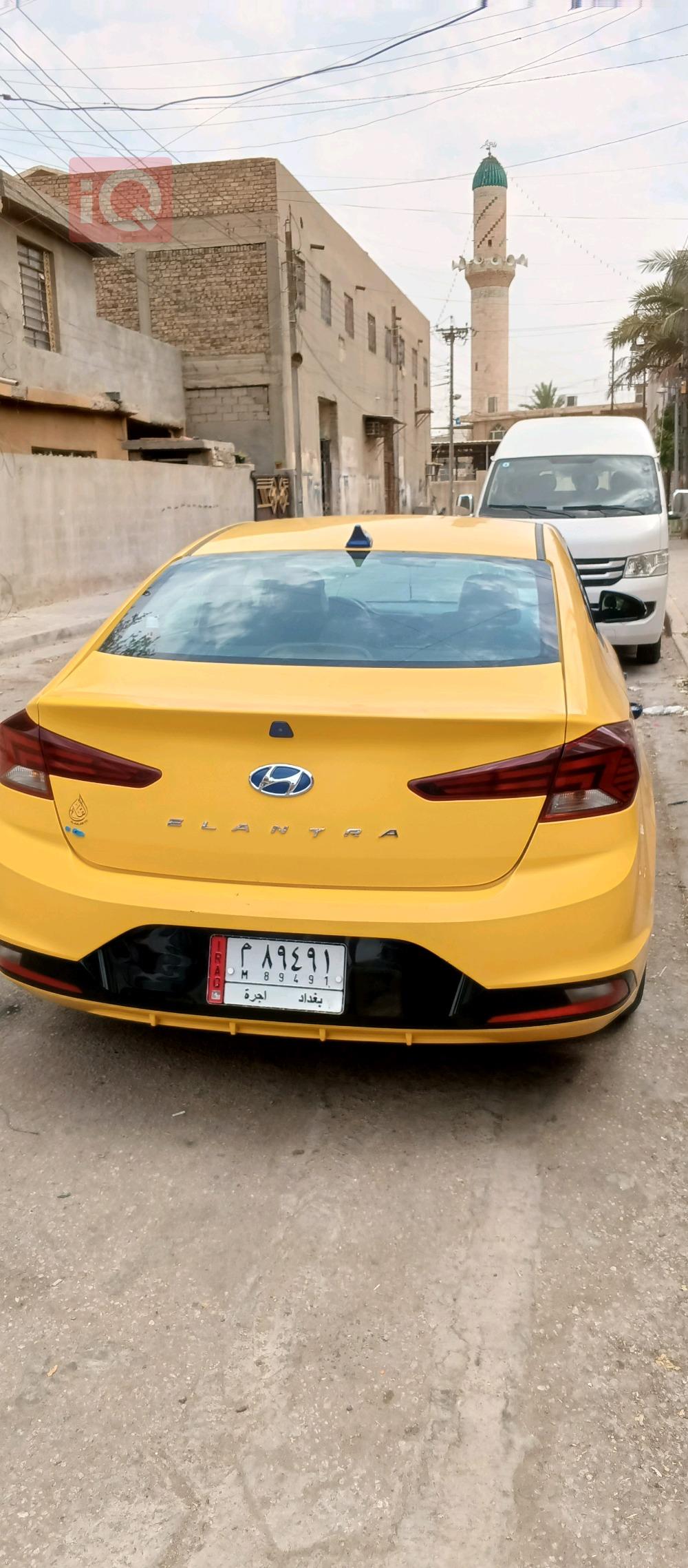 هیوندای ئەلەنترا